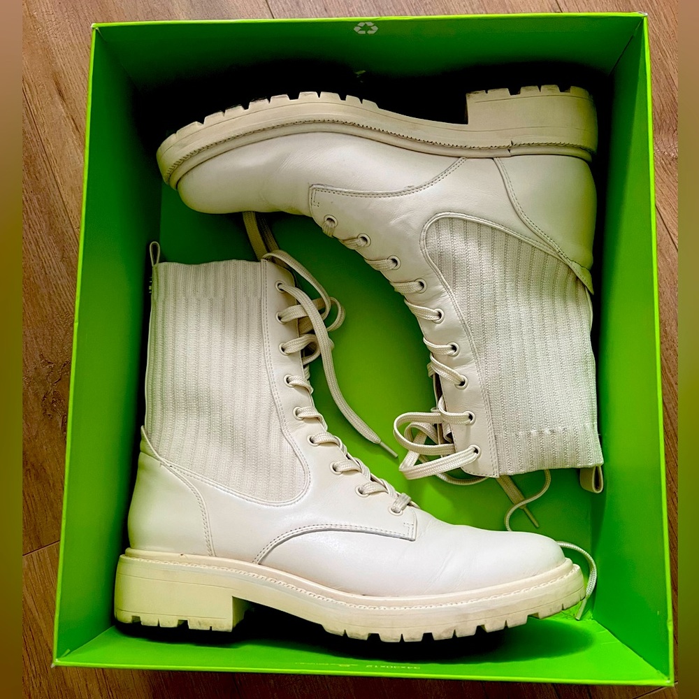 Sam Edelman Lydell Ivory Boots
